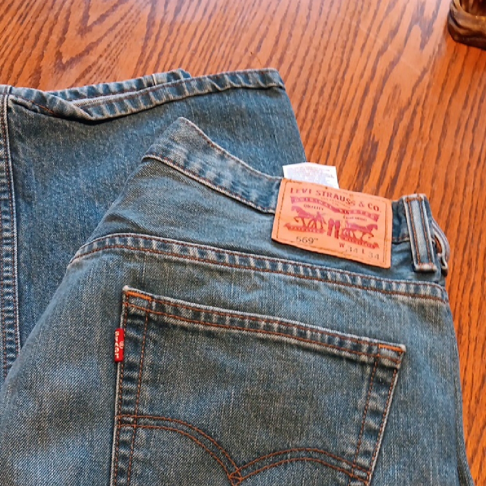 Levis 569 34 x 34